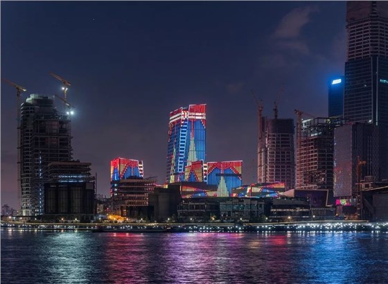 樓體燈光秀，展示城市新魅力！01