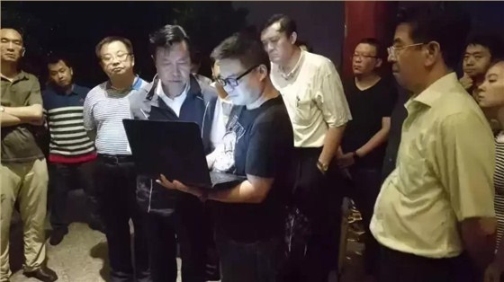 海南省委常委、三亞市委書記張琦帶隊，冒雨檢查城市夜景亮化工作