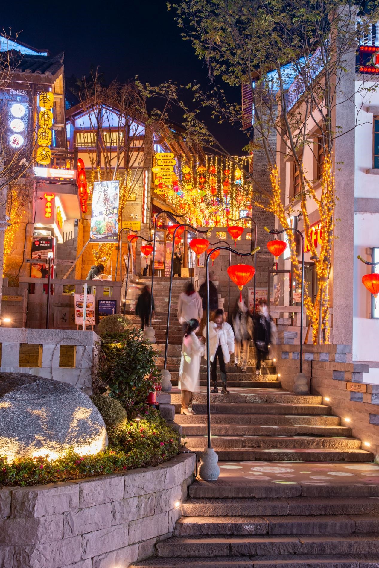 文旅夜游，帶動(dòng)城市經(jīng)濟(jì)發(fā)展的一把好手！01